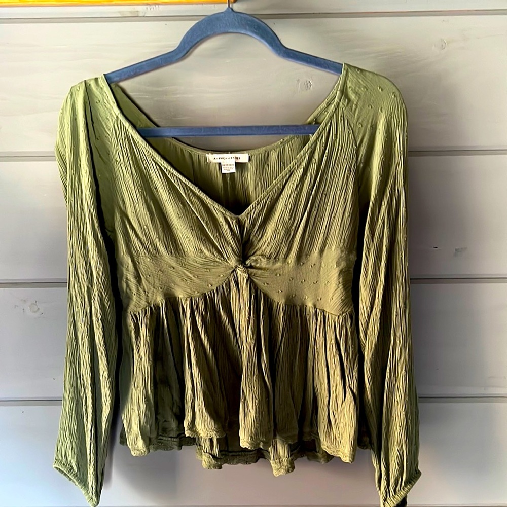 American eagle flowy blouse